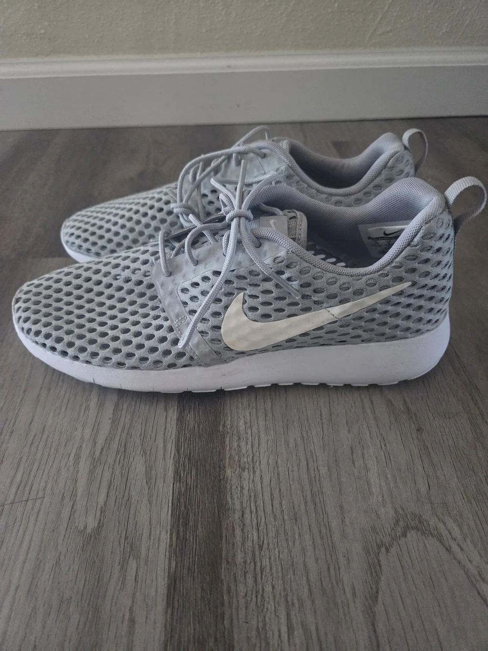 NIKE ROSHE ONE FLIGHT WEIGHT GS SHOES KIDS'S YOUTH SIZE 7Y (Women's 8.5) - Picture 3 of 6